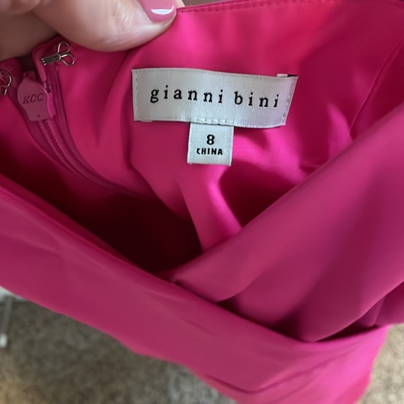 5/$40 Gianni bini dress - Picture 3 of 4